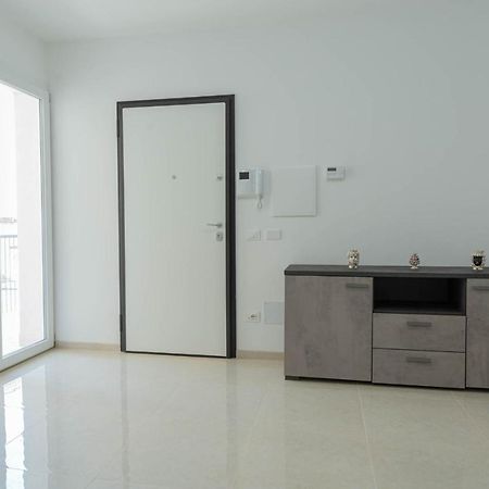 Raganzino Apartment Pozzallo - New Building ภายนอก รูปภาพ